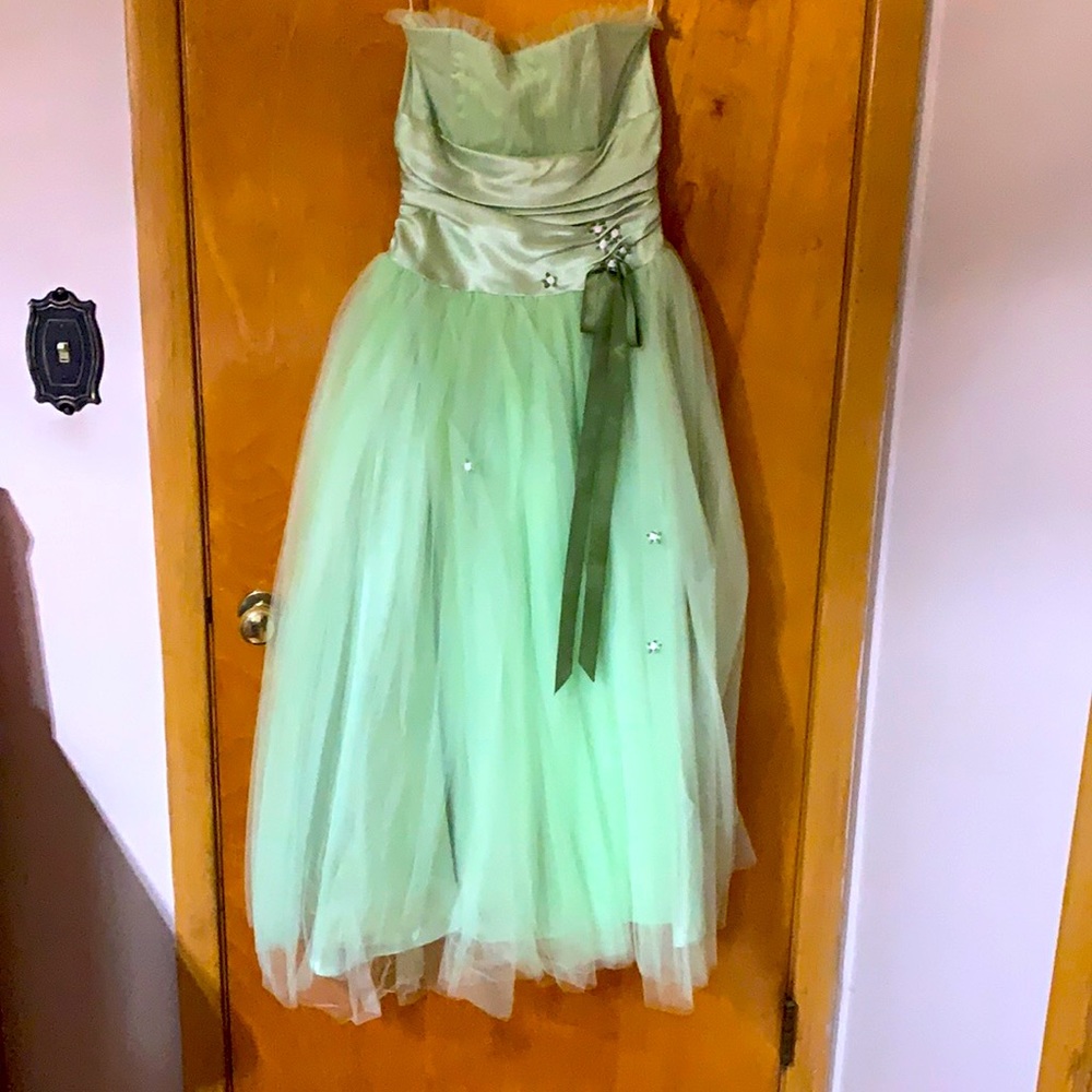Jessica McClintock gunne sax size 6 prom dress sea green tulle strapless
